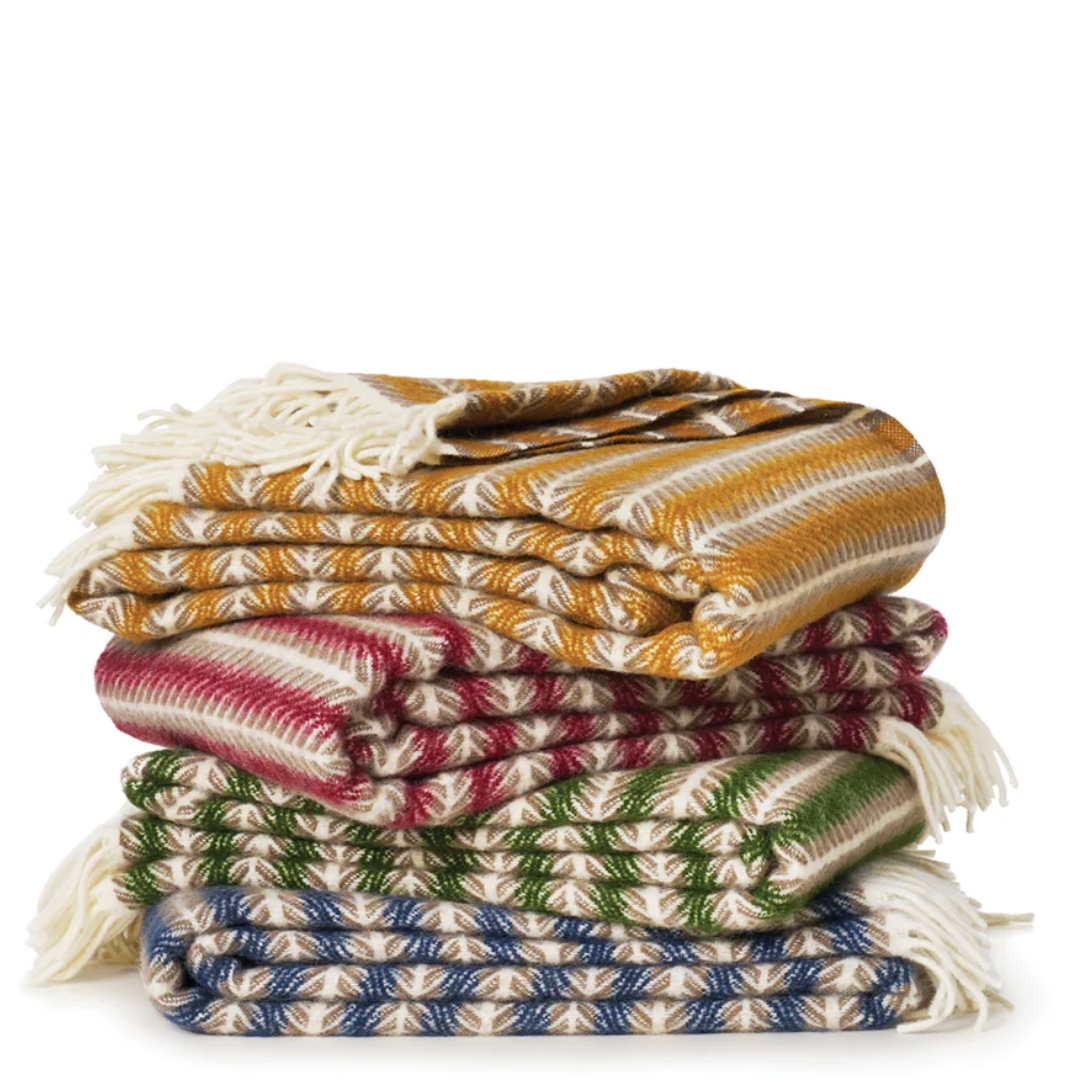 Oscar Mutli Throw in 3 Colours
