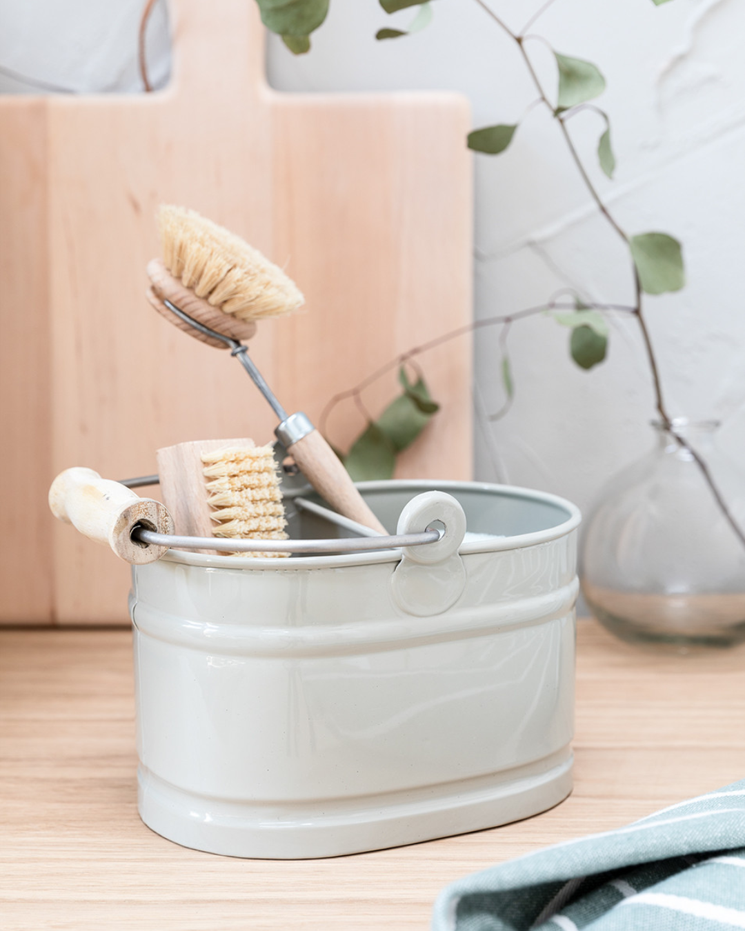 Clay Wash Up Basket Small