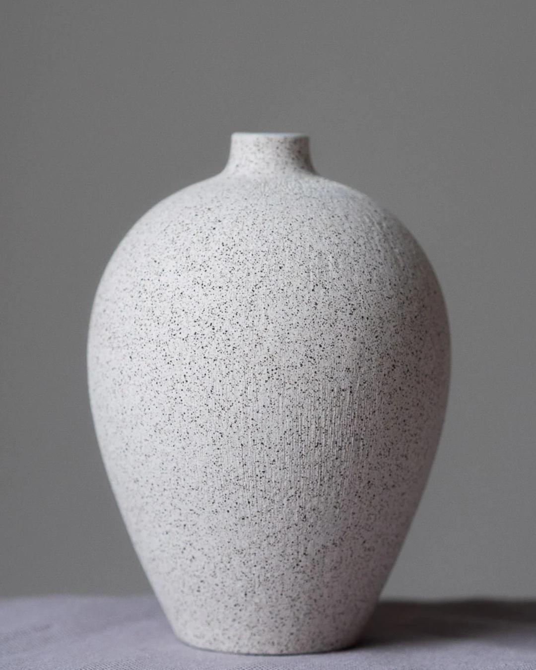 Sand Light Medium Ebba Vase