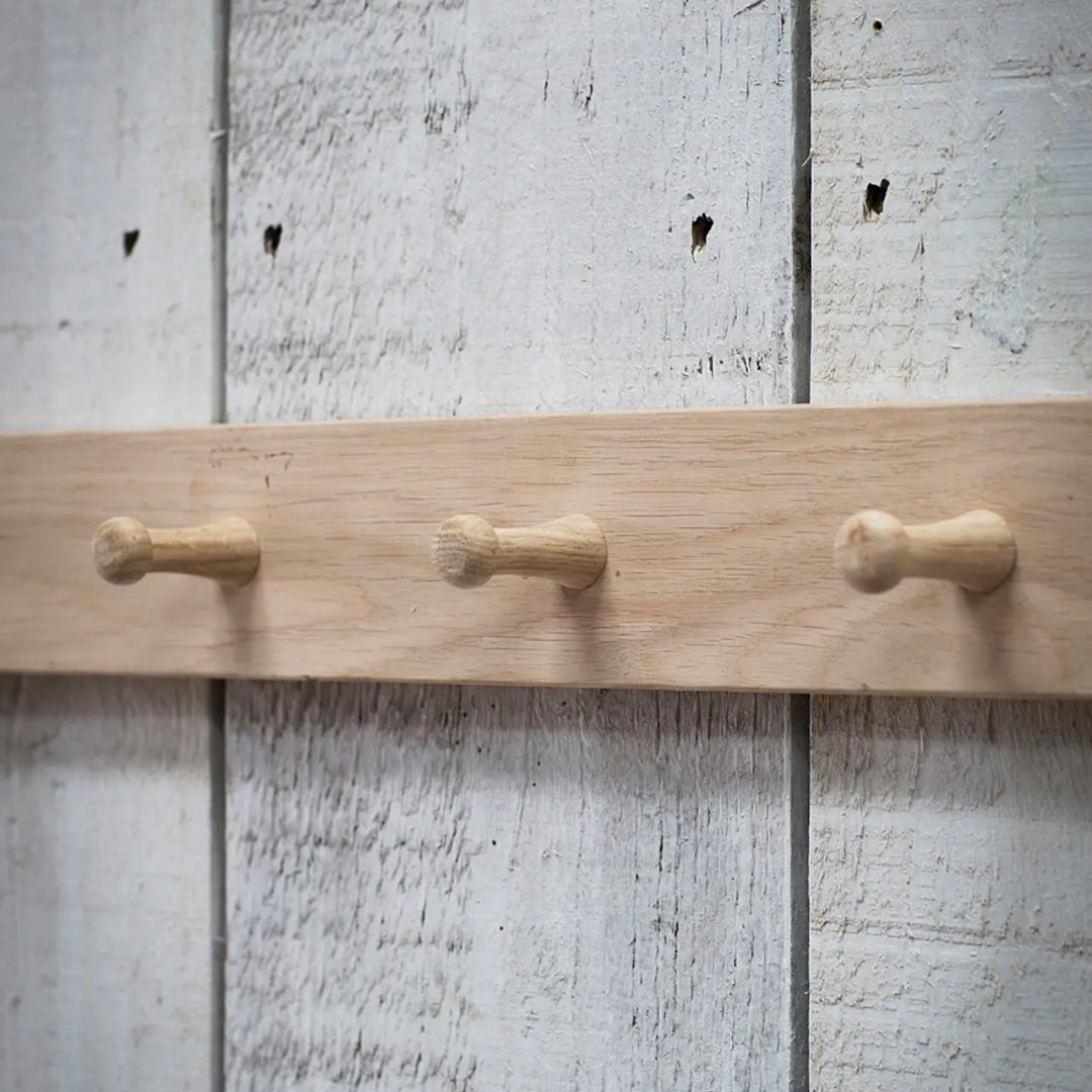 Oak Peg Rail in 3 or 6 Peg