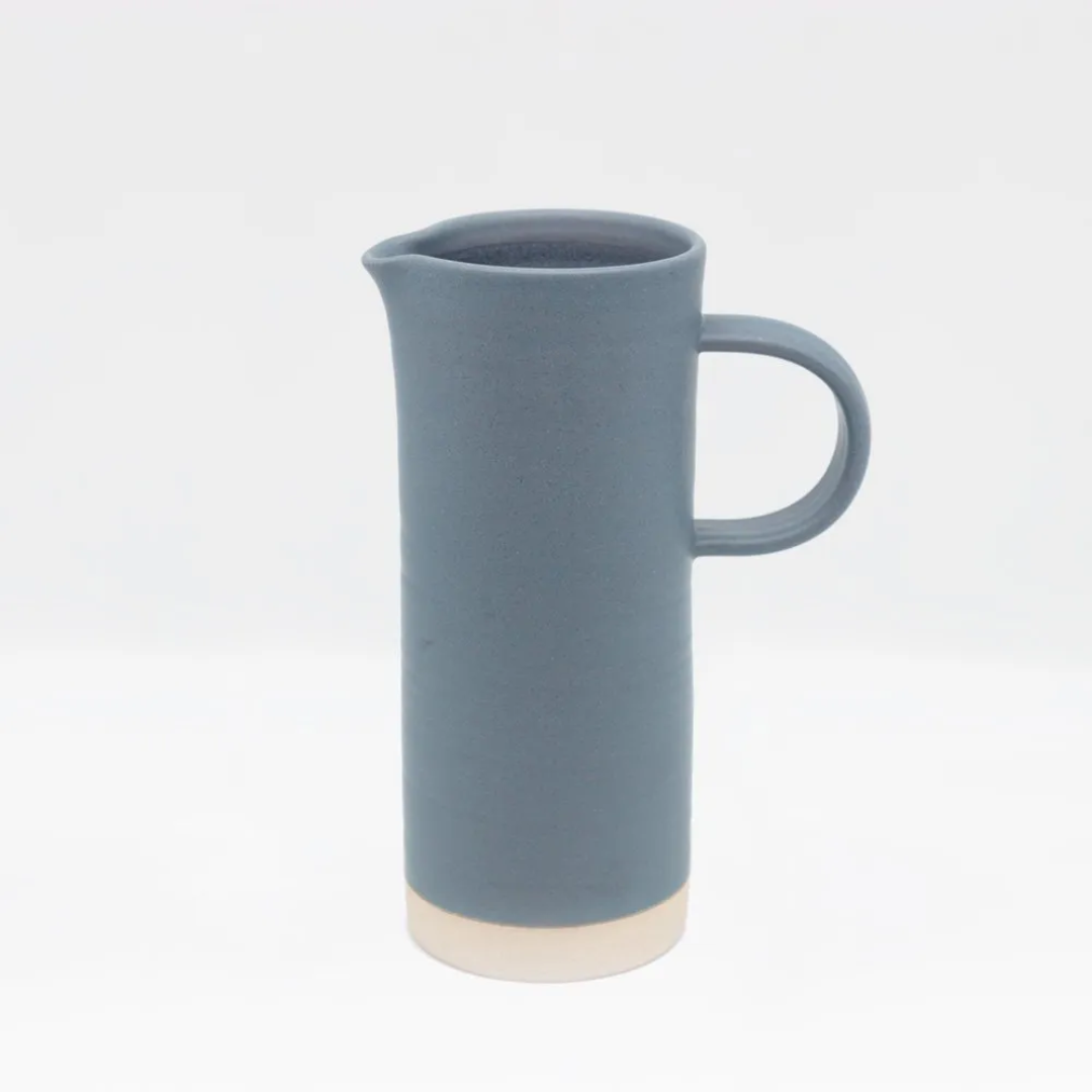 Ceramic Medium Straight Jug in 4 Colours