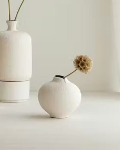 Sand White Light Line Vase in 2 Sizes
