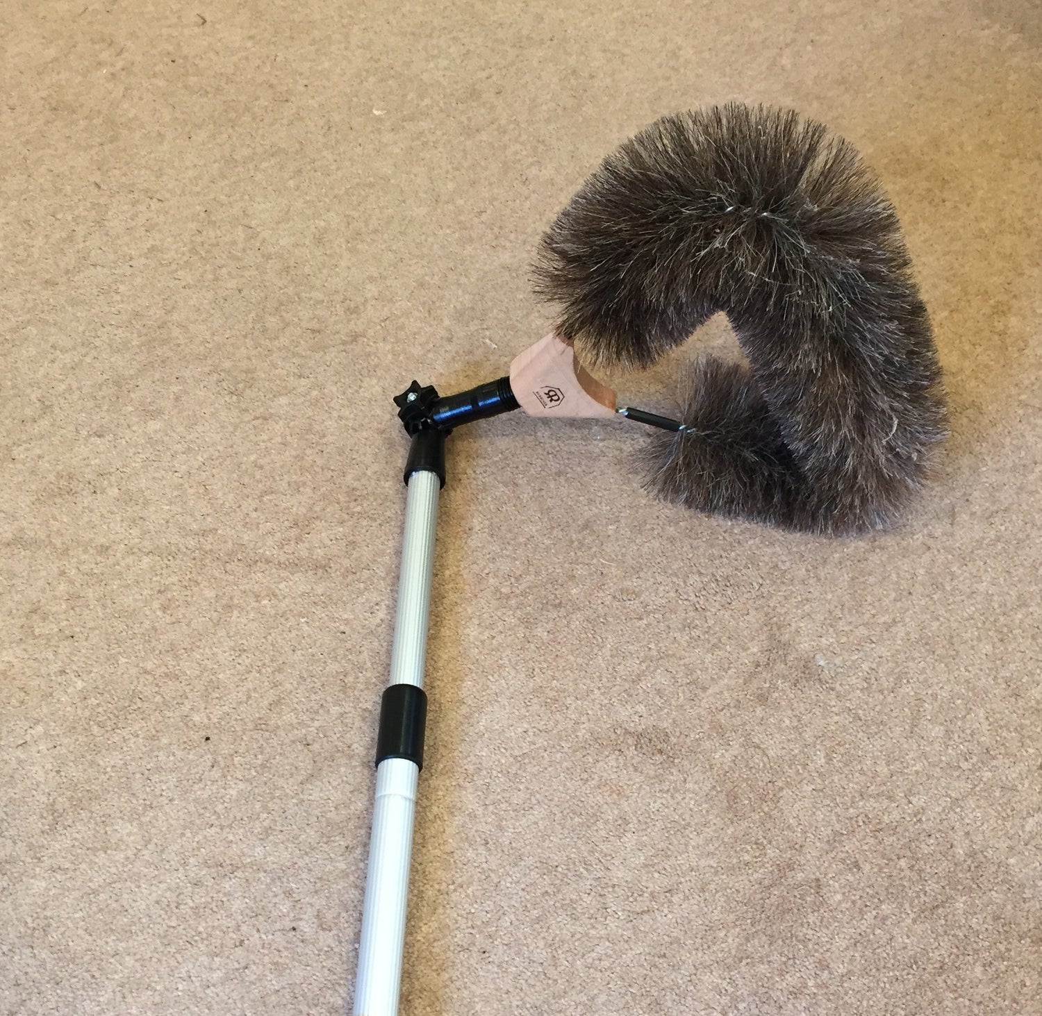 cobweb dusting brush with adjustable head 