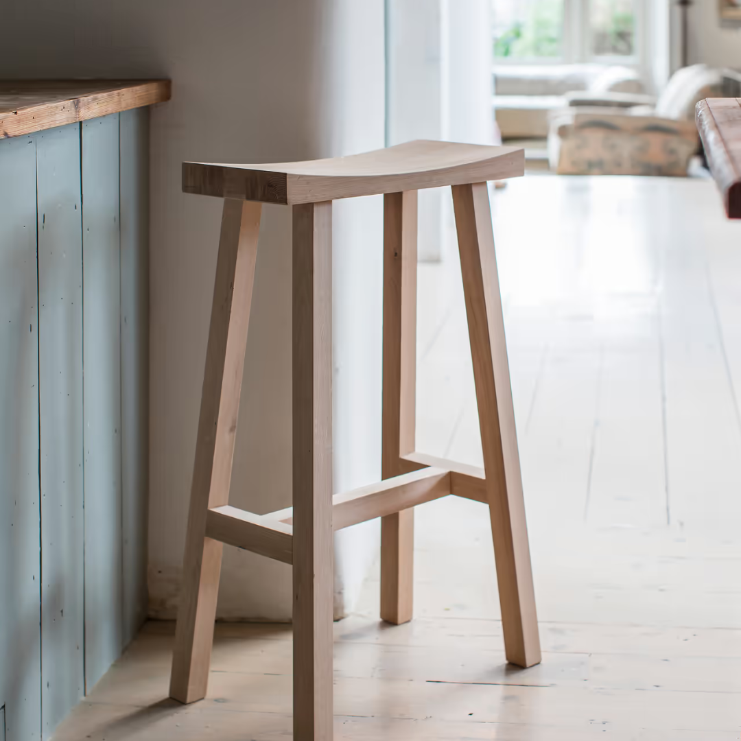 Oak Bar Stool in Natural or Carbon