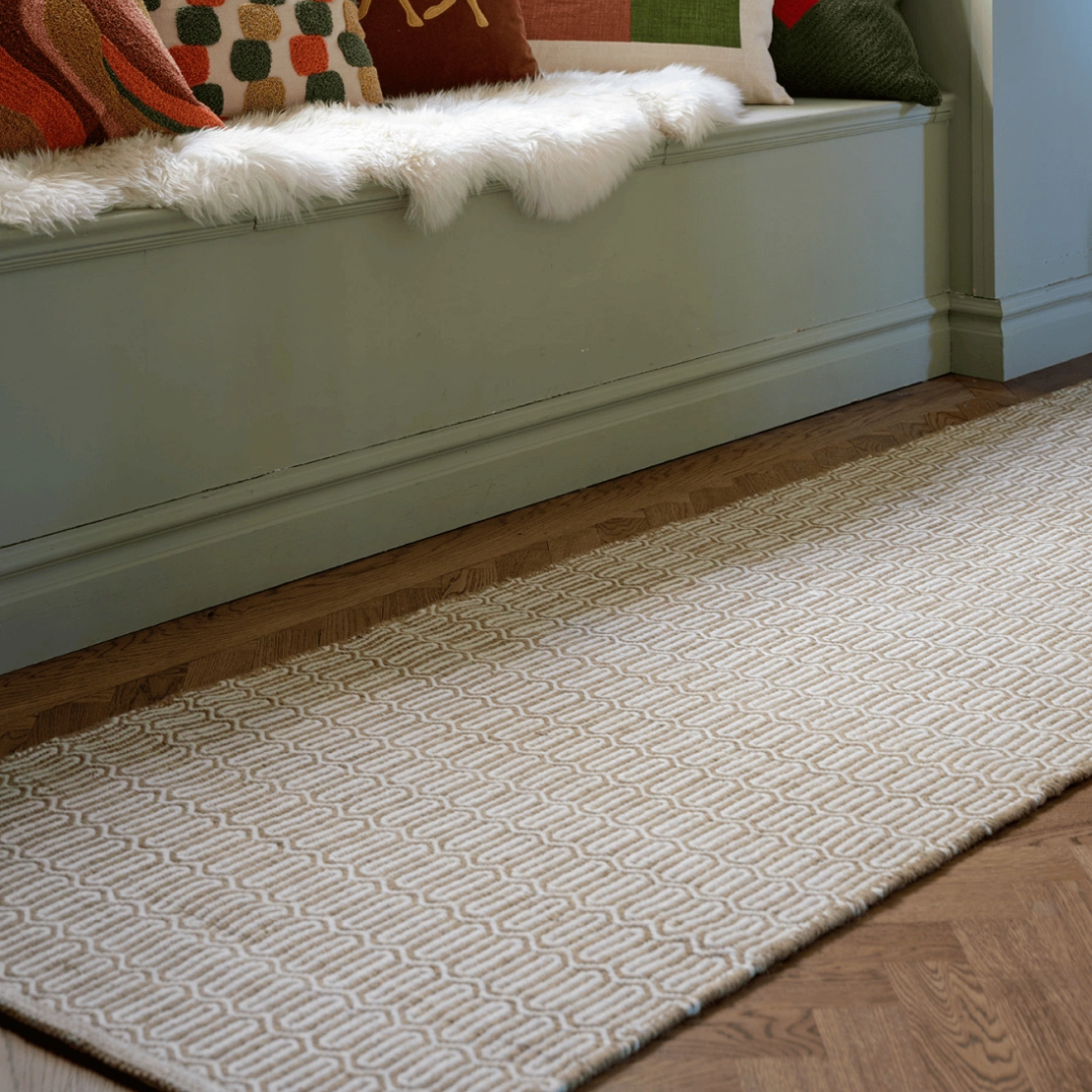 Speckled Rug in Beige - 4 sizes