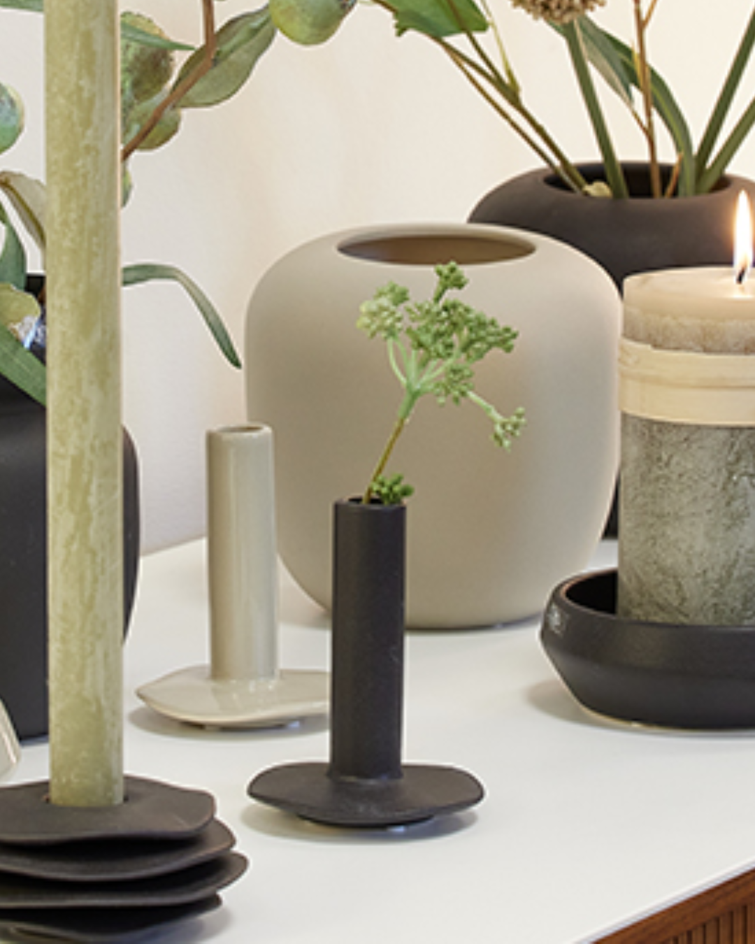 Contour Ceramic Vase in 3 Colours