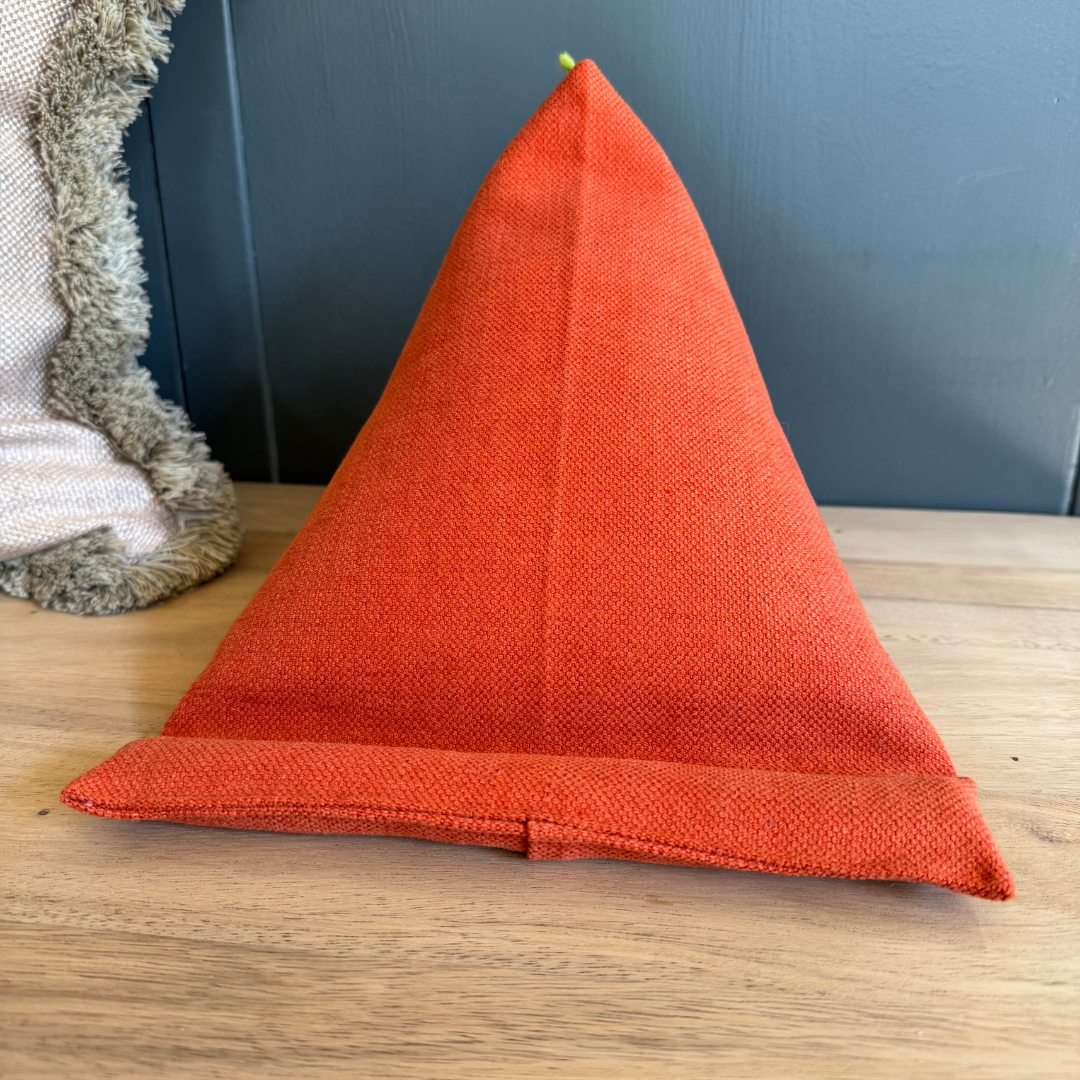 Patterned Tablet Stand