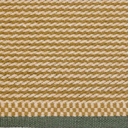 Hay &amp; Off White Daisy Rug in 2 Sizes