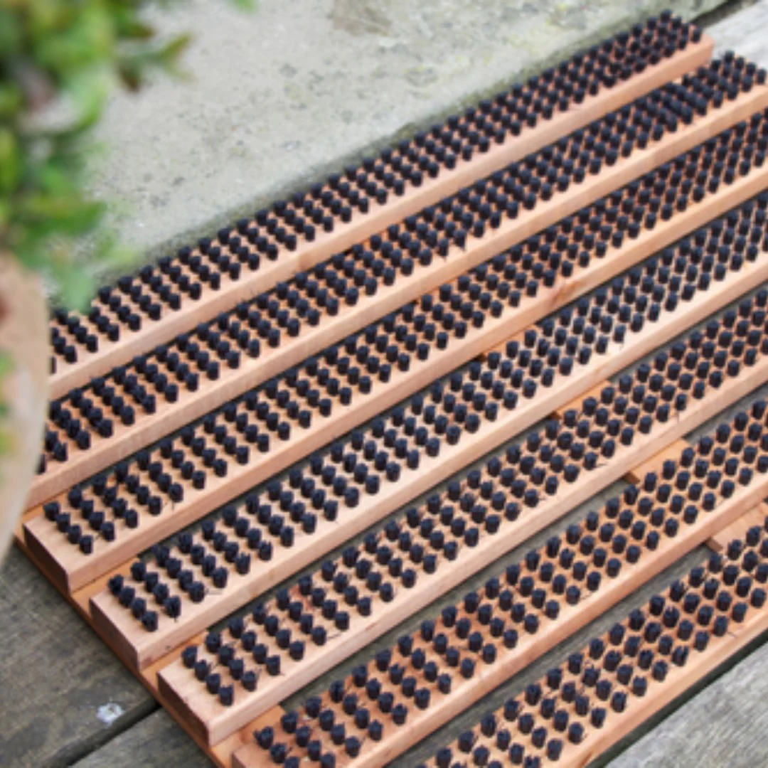 Brown Shoe Scraper in 2 Sizes