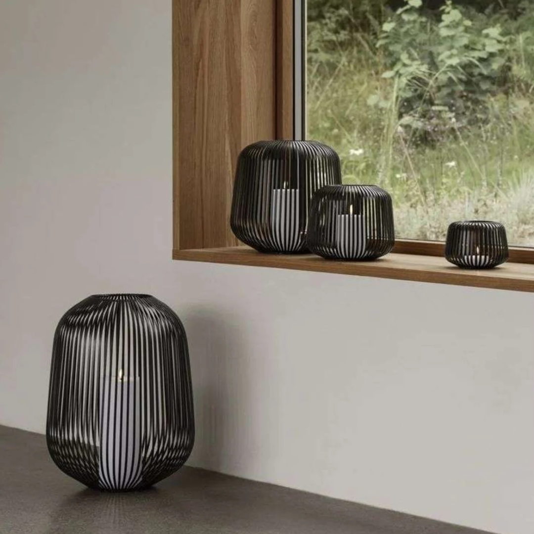 Black Elegant Lantern in 2 Sizes