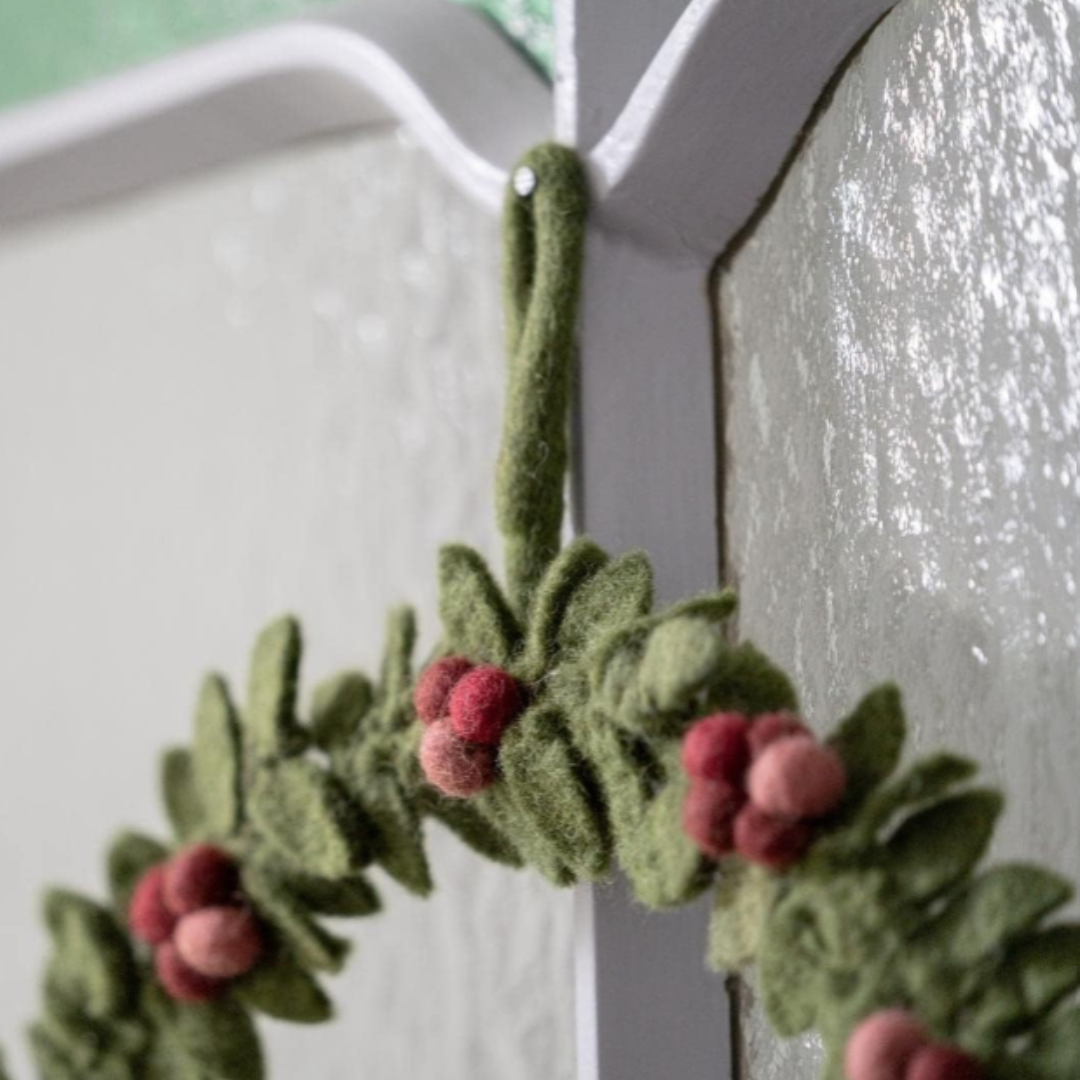 Felt Dark Green Wreath Red Berries in 2 Sizes