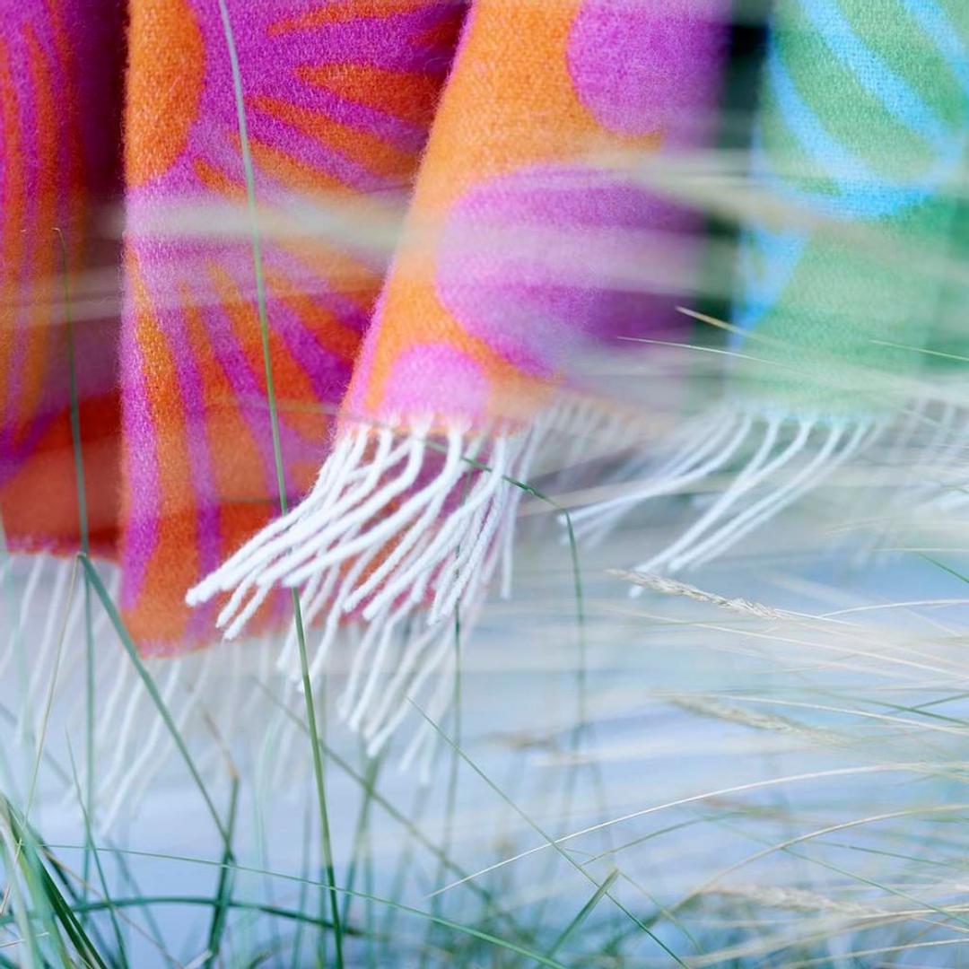 Floral Throw in 2 Colours