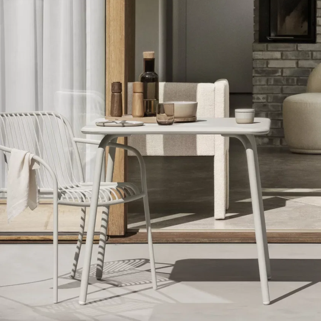 Outdoor Wire Arm Chair with Seat Rest in 2 Colours