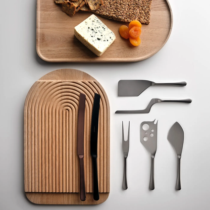 Oak Serving &amp; Chopping Board in 2 Sizes