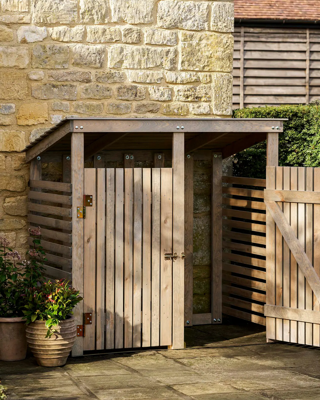 Double Wheelie Bin House