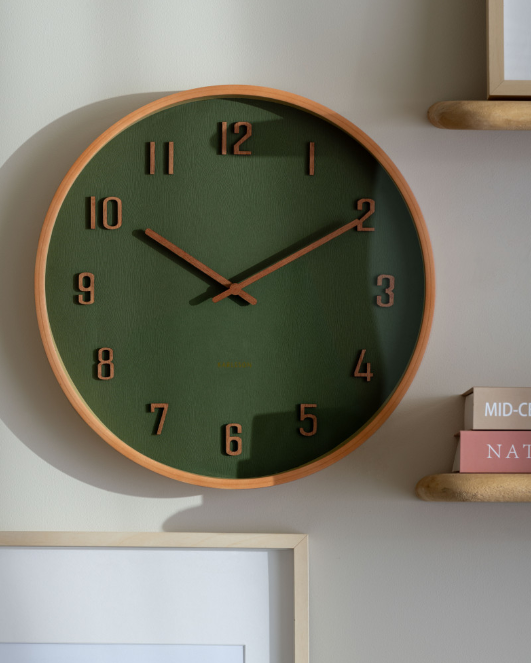 Nervadura Wall Clock in 3 Colours