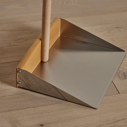Free Standing Dustpan &amp; Brush Set
