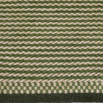 Olive &amp; Off White Daisy Rug in 2 Sizes