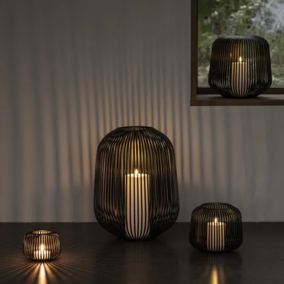 Black Elegant Lantern in 2 Sizes