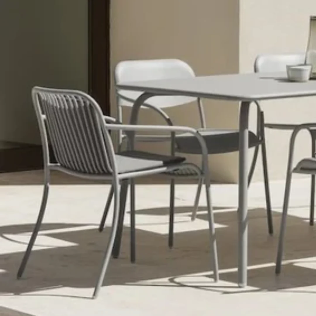 Outdoor Wire Arm Chair with Seat Rest in 2 Colours