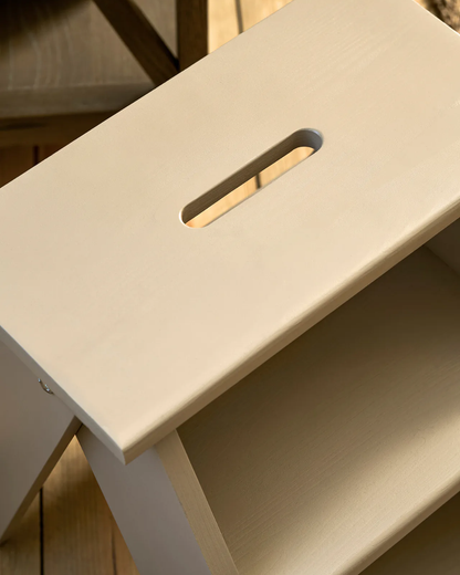 Classic Step Stool in Truffle