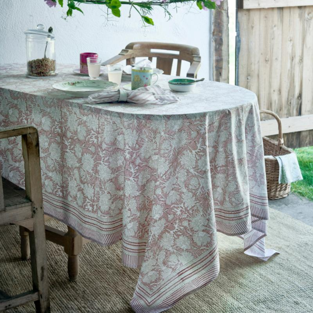 Rose Waterlily Tablecloth in One Size