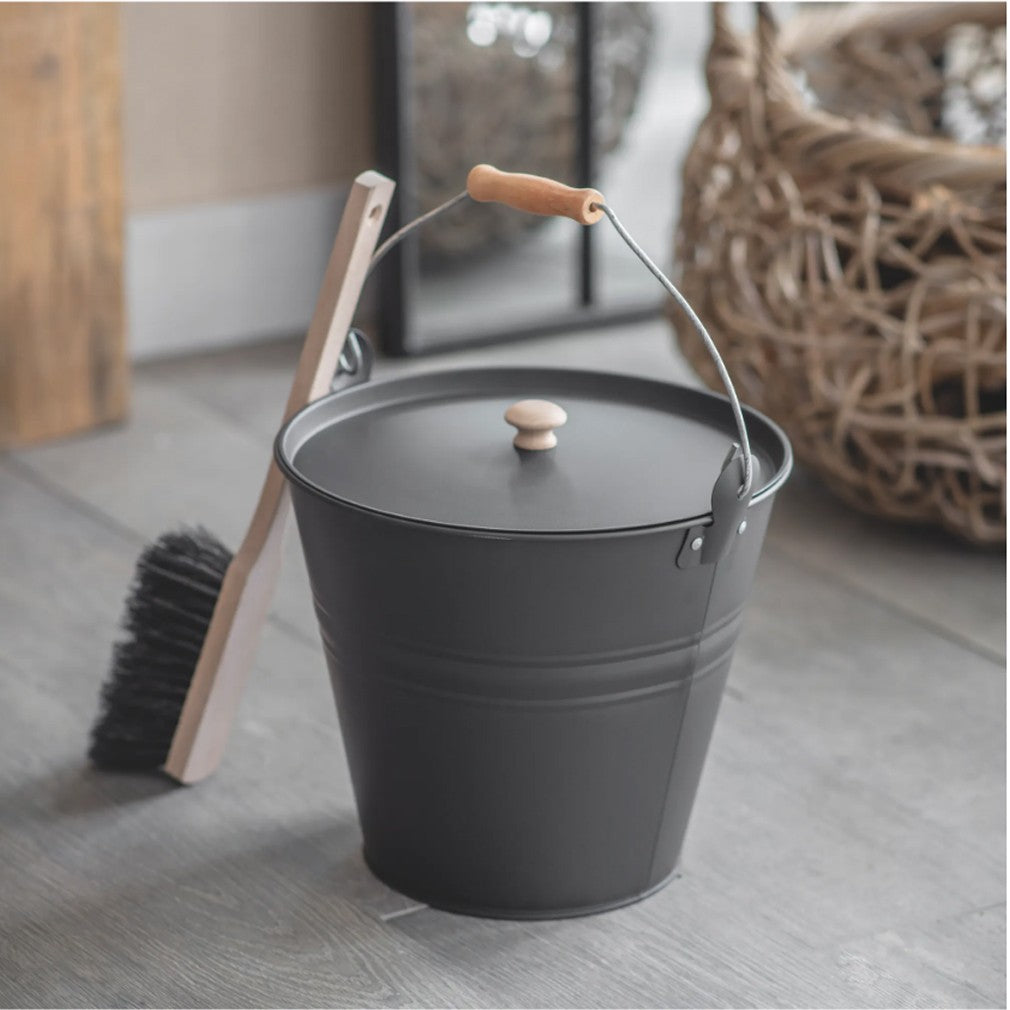Ash Bucket in grey with lid