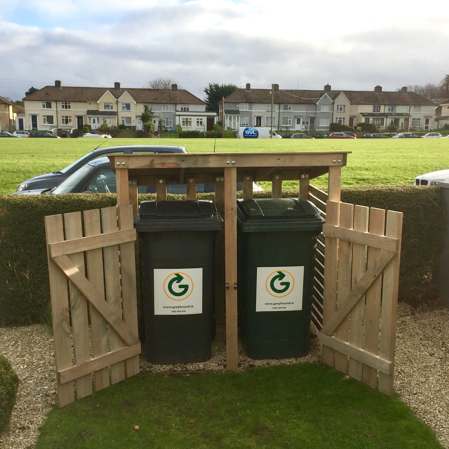 wheelie bin covers for two bins from the blue door