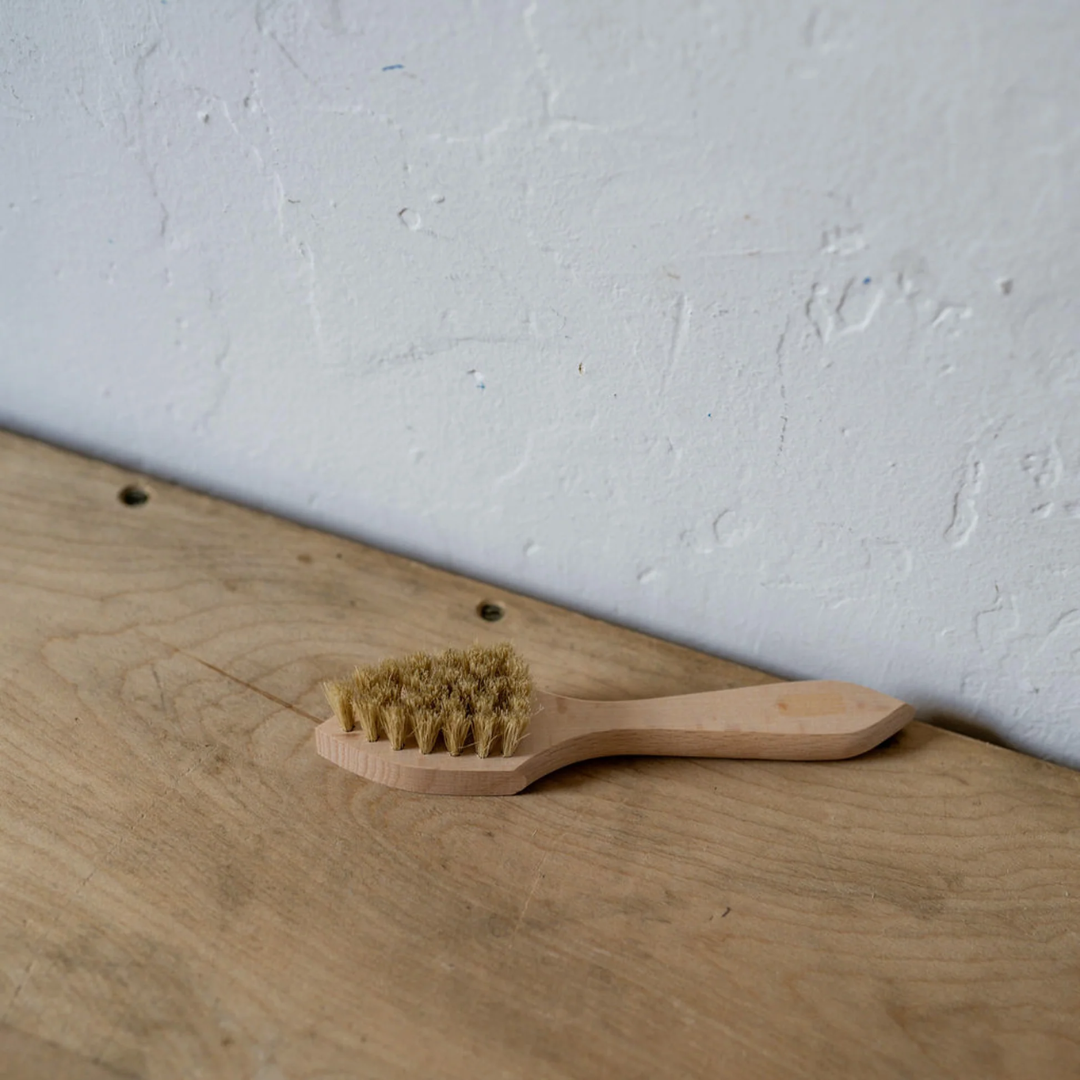 Shoe Polish Applicator Brush in 2 Colours