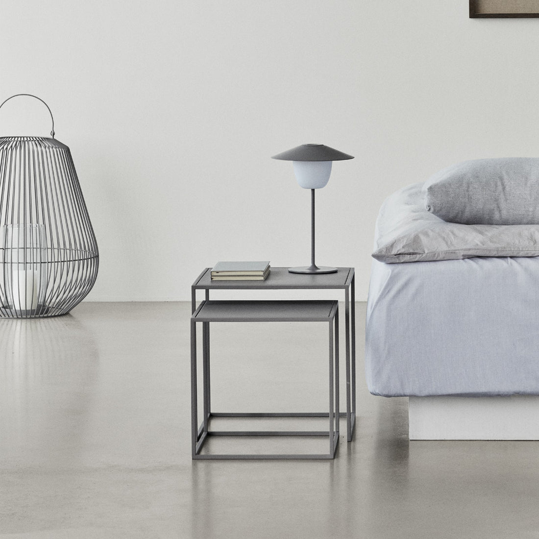 Nesting Coffee Tables in Grey - Set of 2