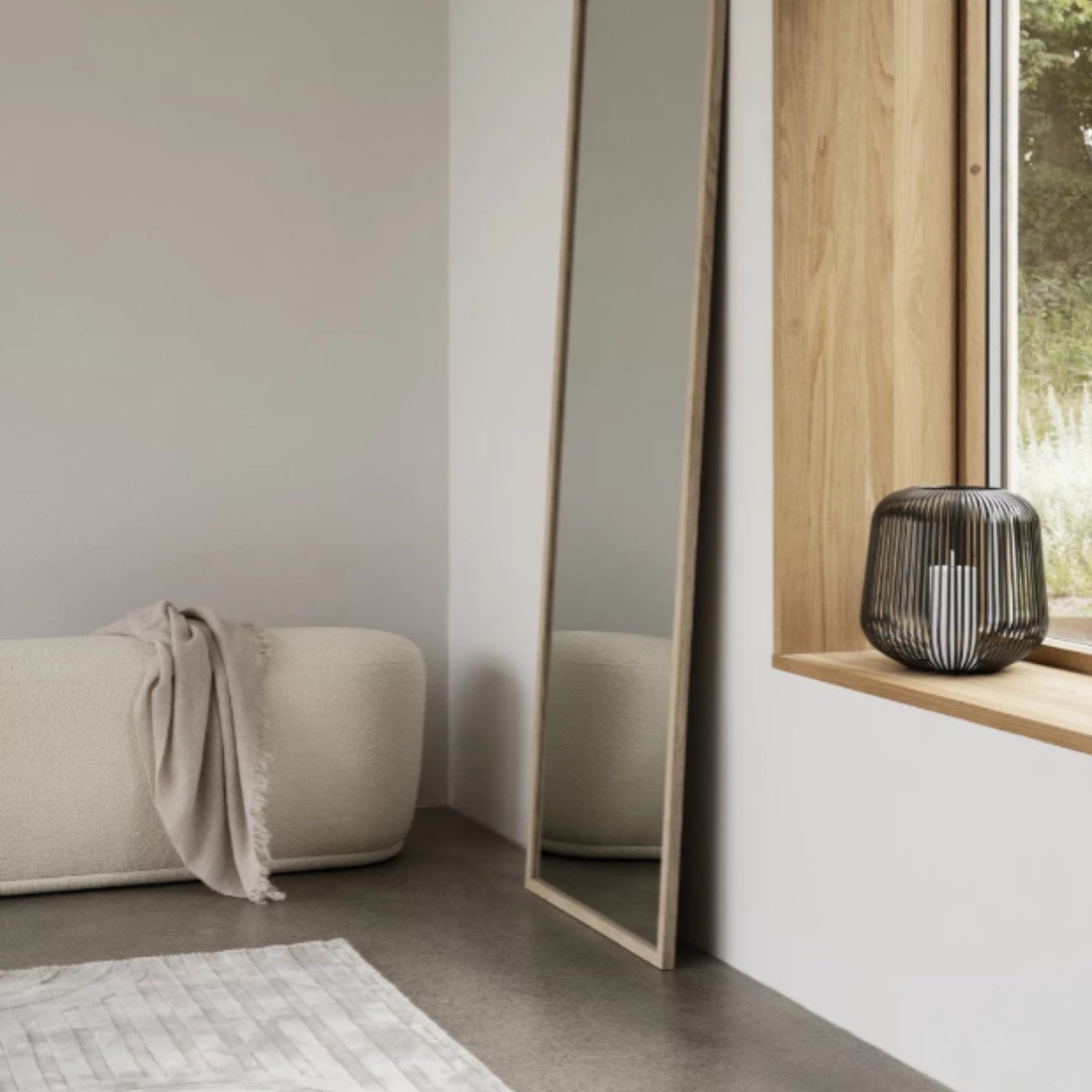 Black Elegant Lantern in 2 Sizes