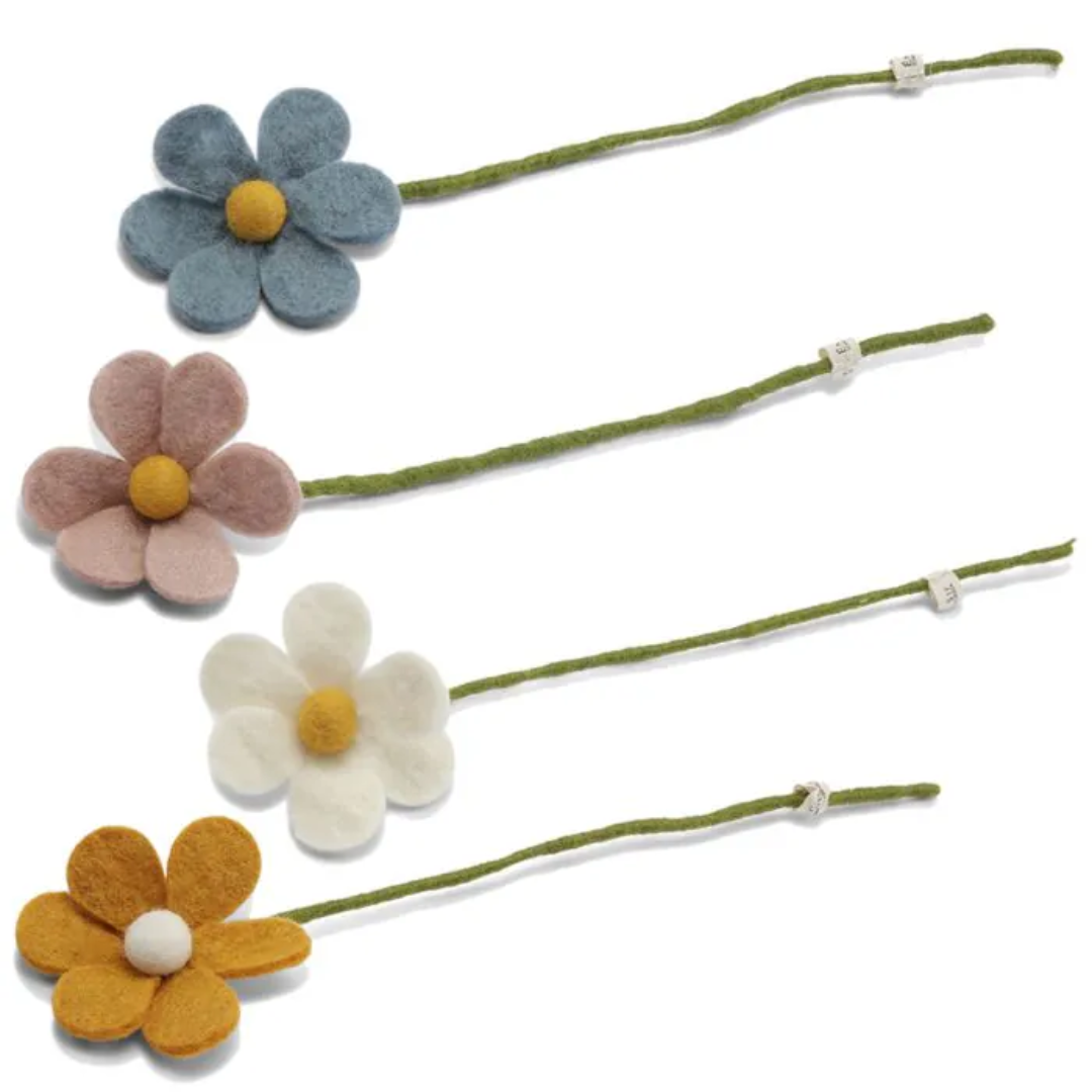 Simple Flower in 4 Colours