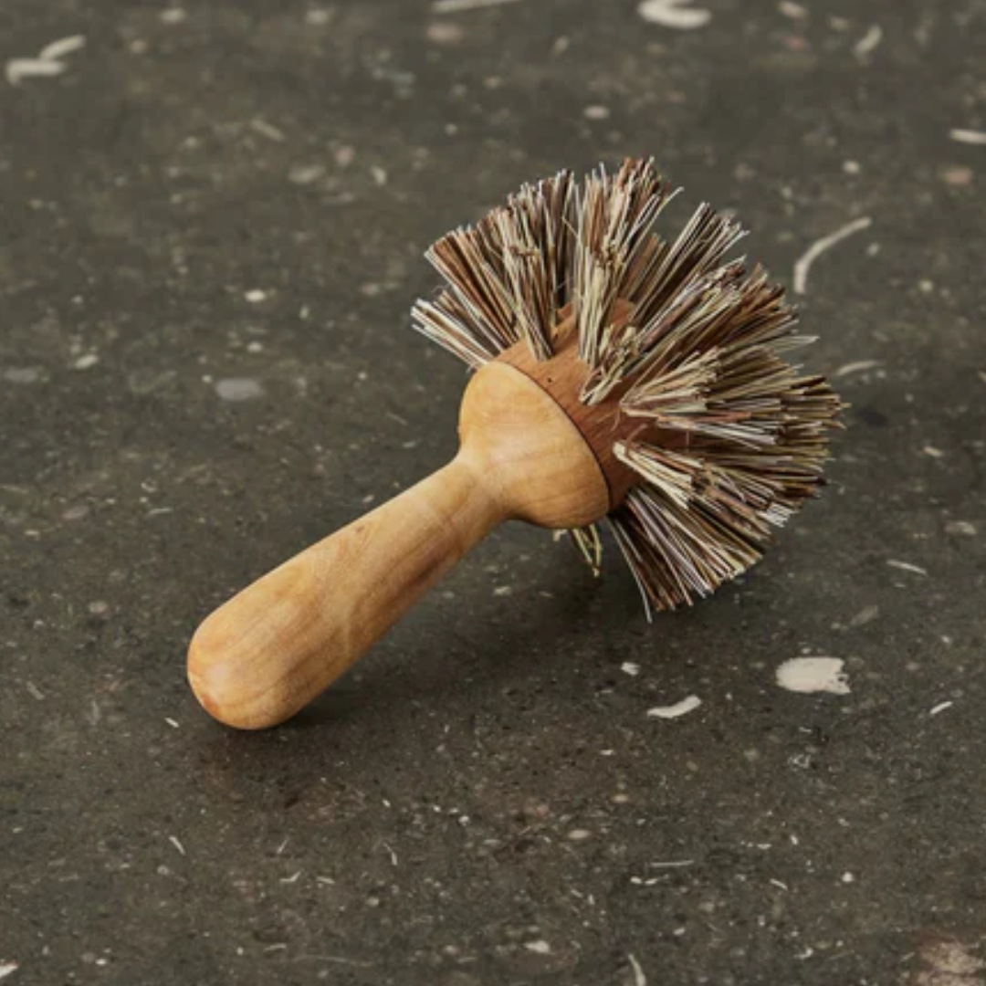 Heavy-Duty Round Pot &amp; Pan Brush with Handle