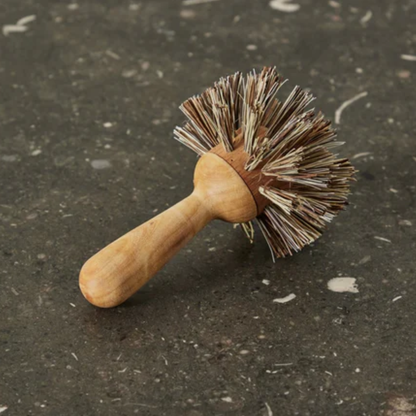 Heavy-Duty Round Pot &amp; Pan Brush with Handle