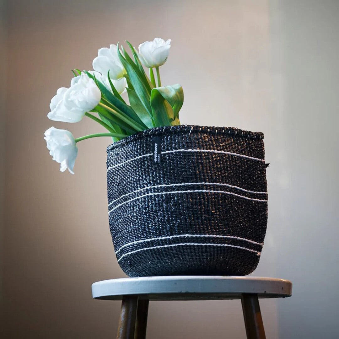 Kiondo Basket 5 White Stripes on Black - Small