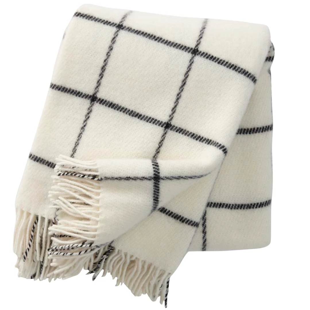 Vinga Throw - 4 colours