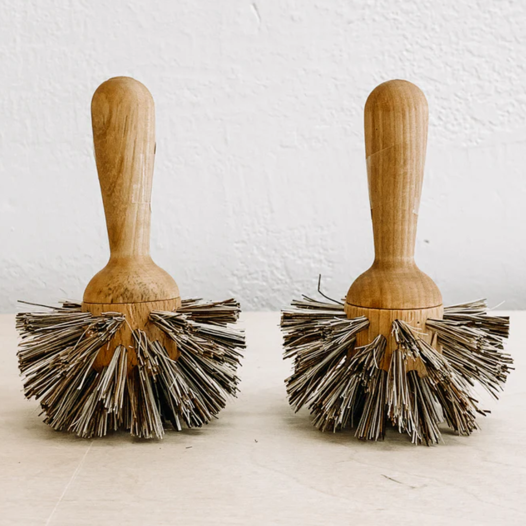 Heavy-Duty Round Pot &amp; Pan Brush with Handle